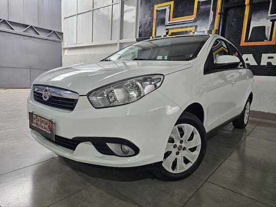 FIAT GRAND SIENA 1.4 MPI ATTRACTIVE 8V FLEX 4P MANUAL FIAT GRAND SIENA 1.4 MPI ATTRACTIVE 8V FLEX 4P MANUAL